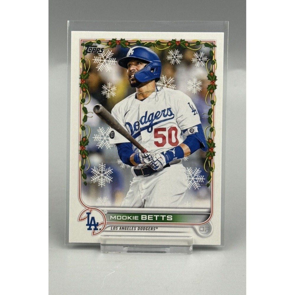 2022 Topps Holiday #HW176 Mookie Betts Los Angeles Dodgers